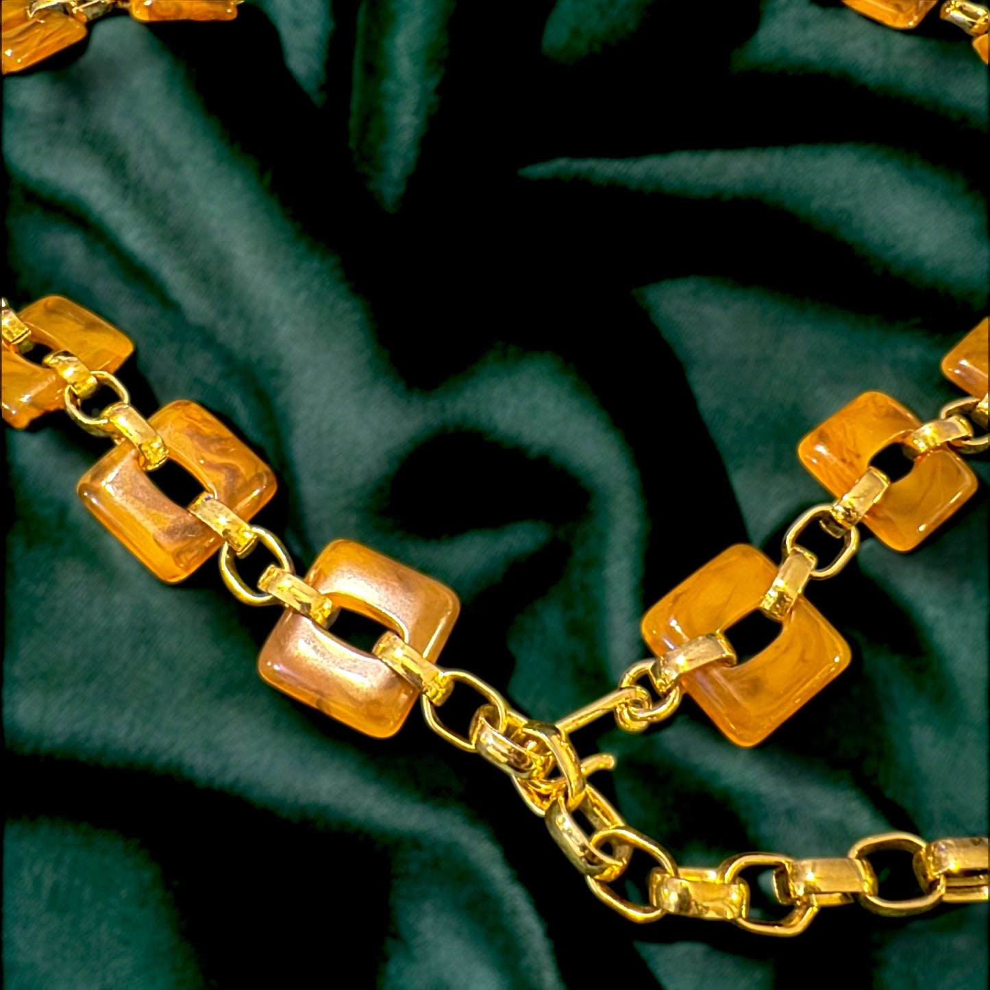 1970s Tortoise Modeled Plastic Gold Chain Belt