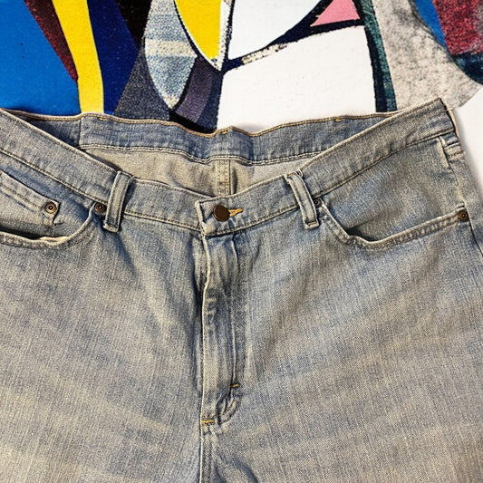 Light wash men’s Wrangler plus size Dad Jeans
